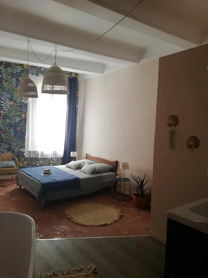 La Chambre D'Adele Valensole