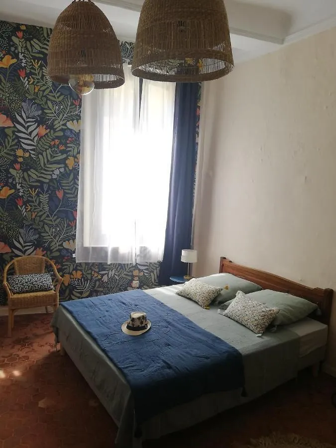 La Chambre D'Adele Valensole 0*,